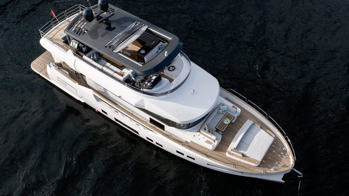 Sirena 68 Exterior 3