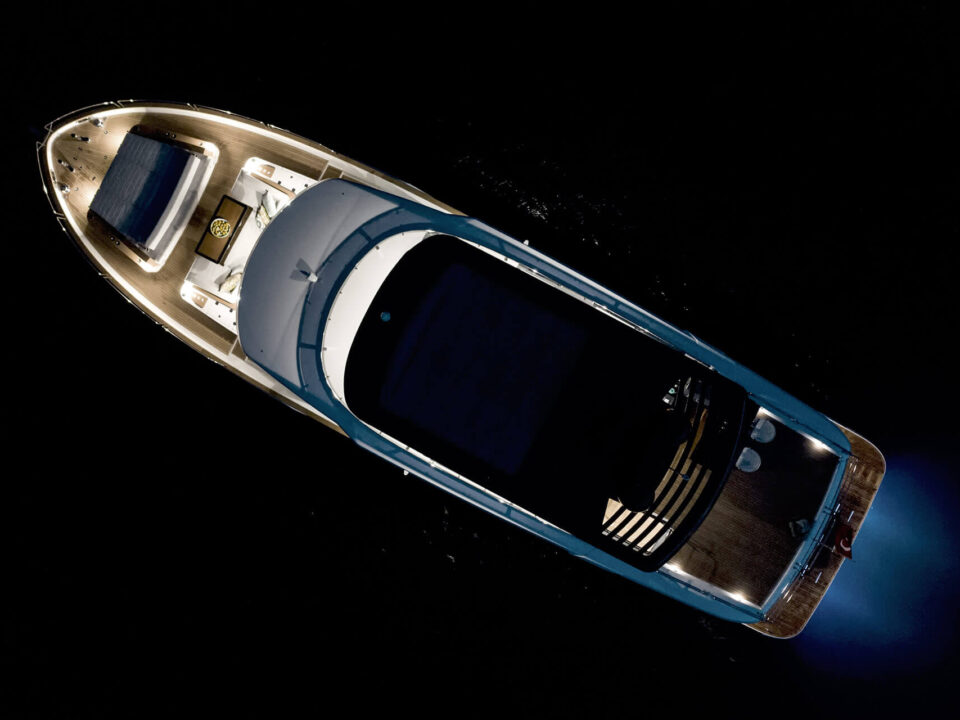 Sirena 68 Exterior 5