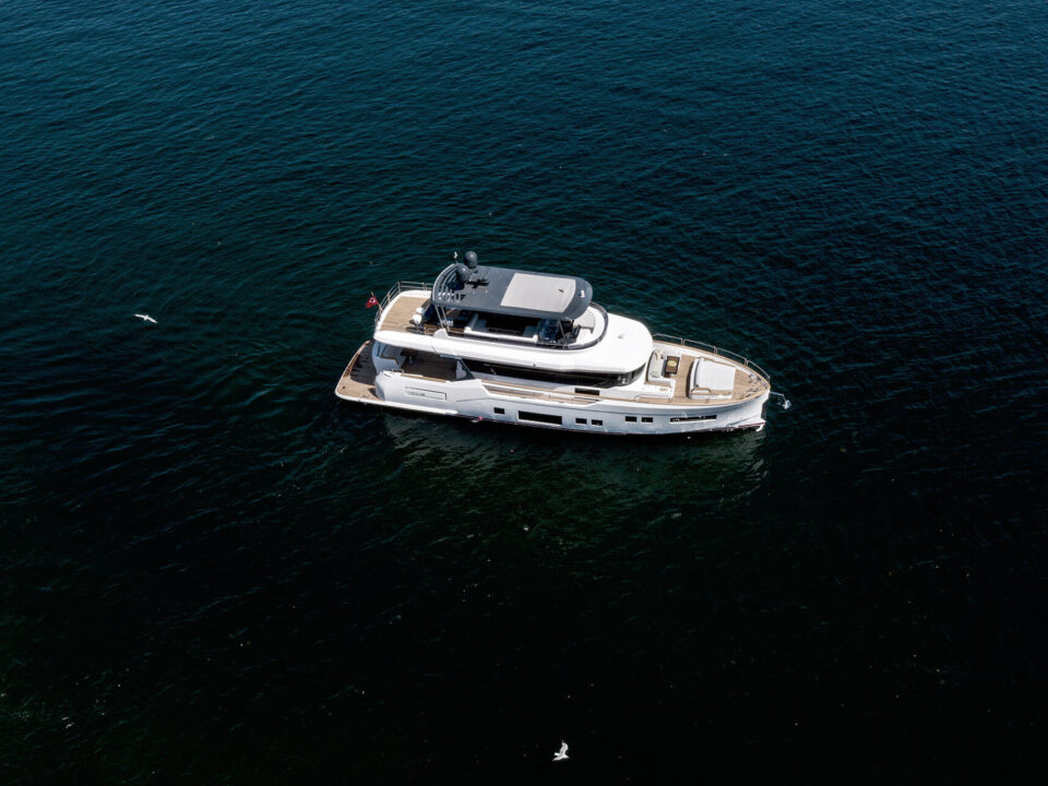 Sirena 68 Exterior 7