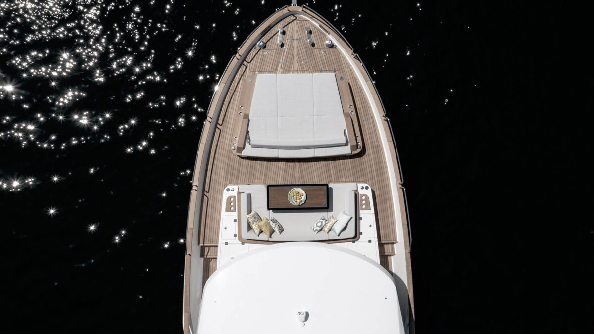Sirena 68 Exterior 11