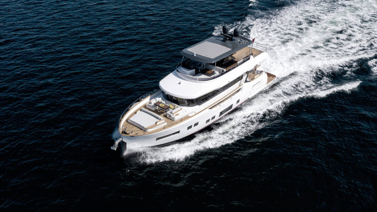 Sirena 68 Exterior 13