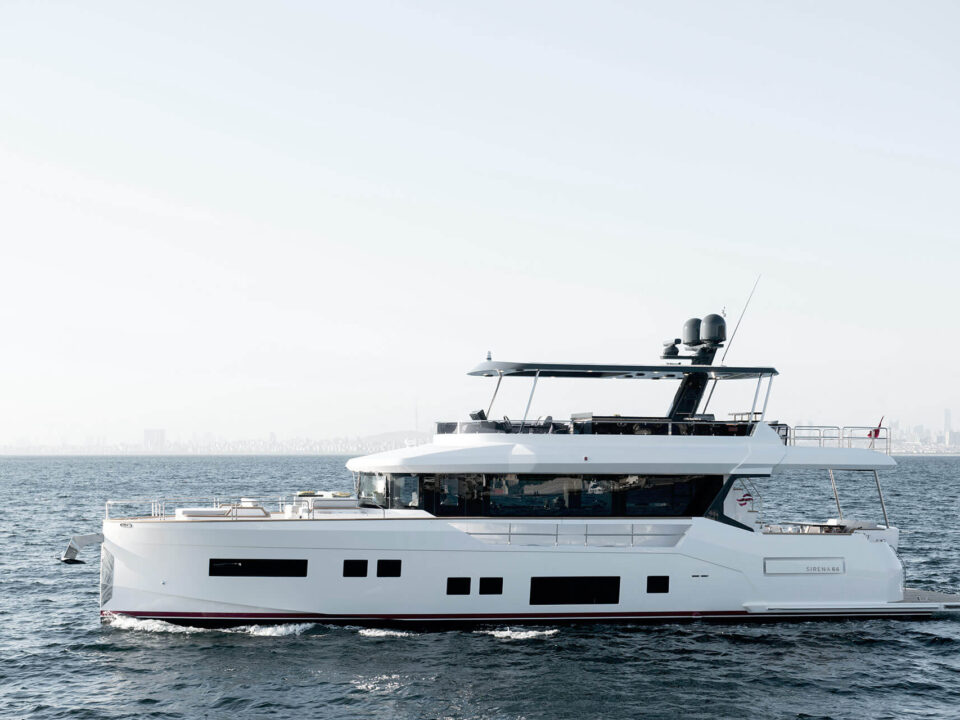 Sirena 68 Exterior 14