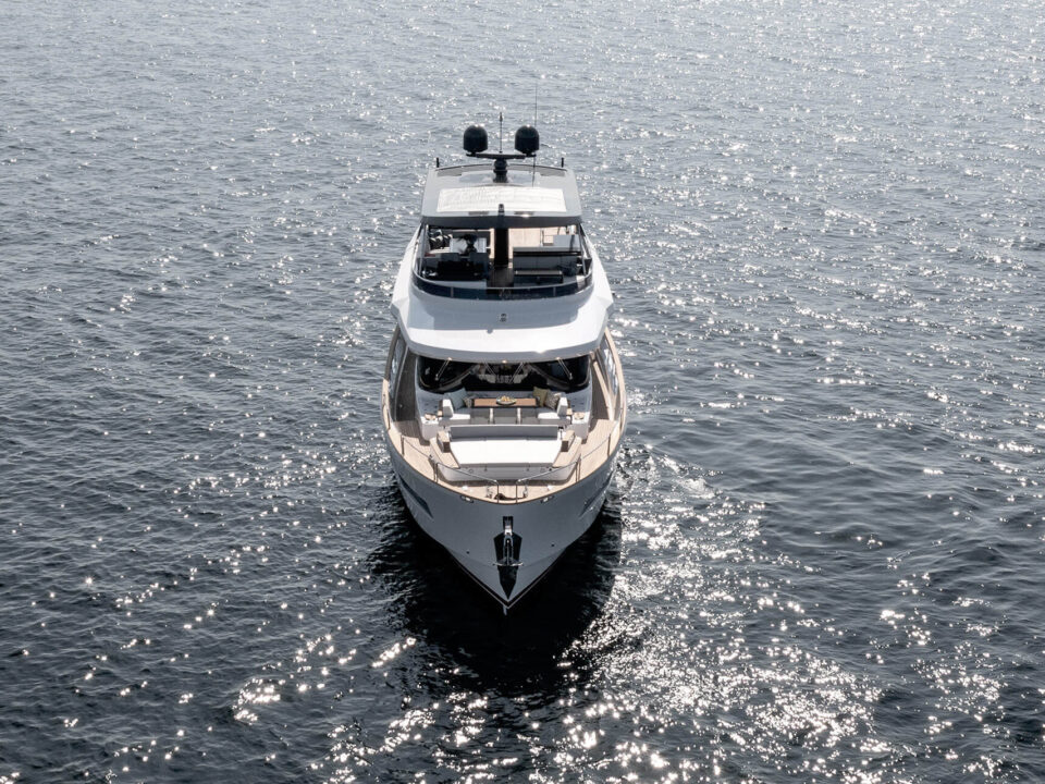 Sirena 68 Exterior 16