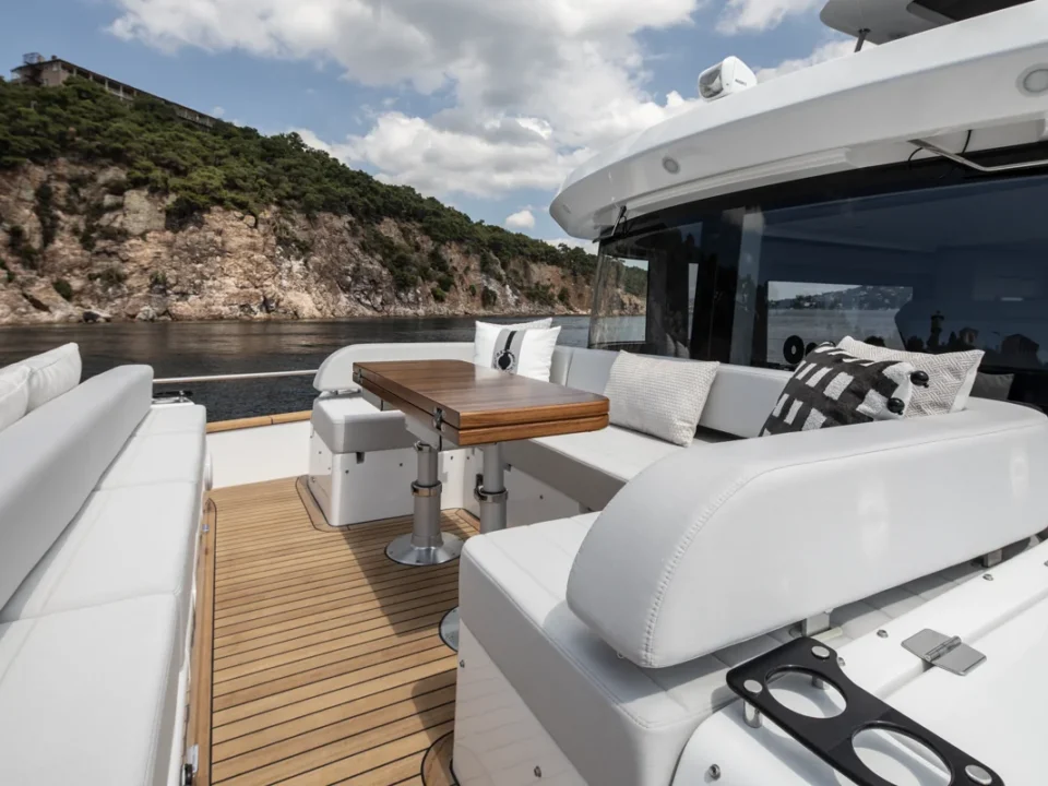 Sirena 60 Decks 13 24 EB 9435 1