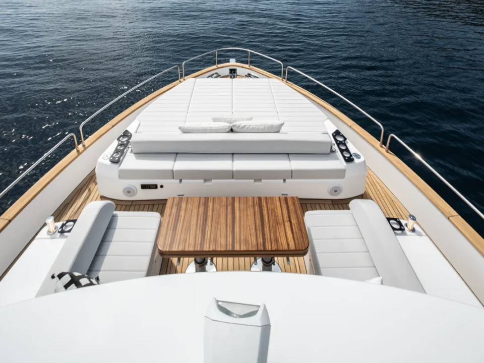 Sirena 60 Decks 12 29 EB 9439 1