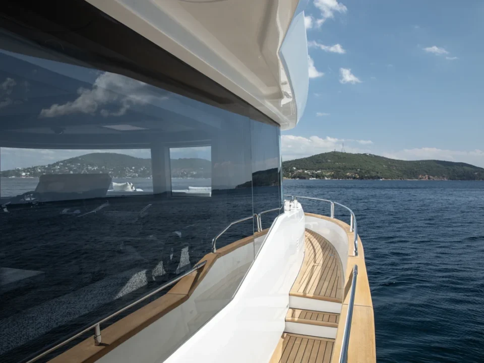 Sirena 60 Decks 8 17 EB 9503 1