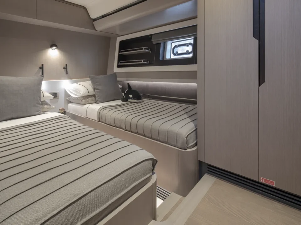 Sirena 60 Twin Cabin 3 59 EB 9815 1