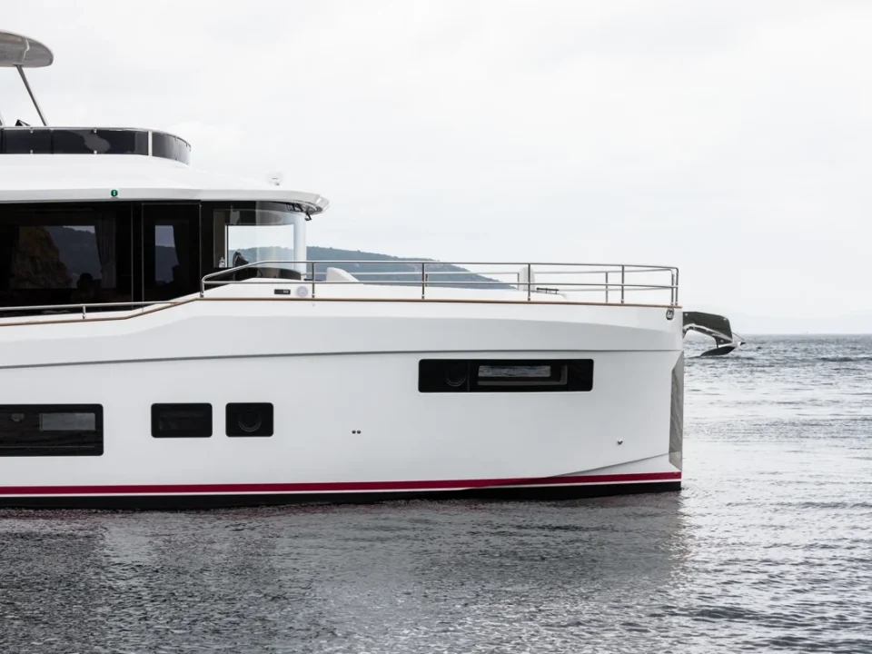 Sirena 48 Exterior