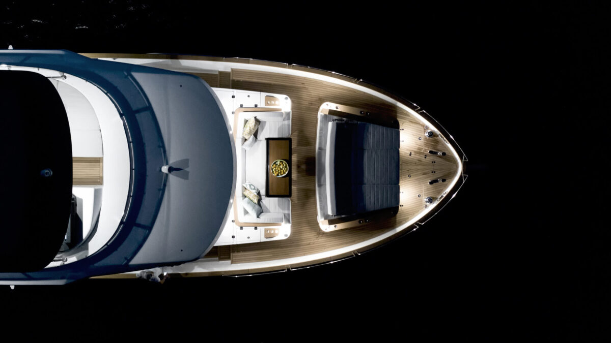 Sirena 68 Exterior 4