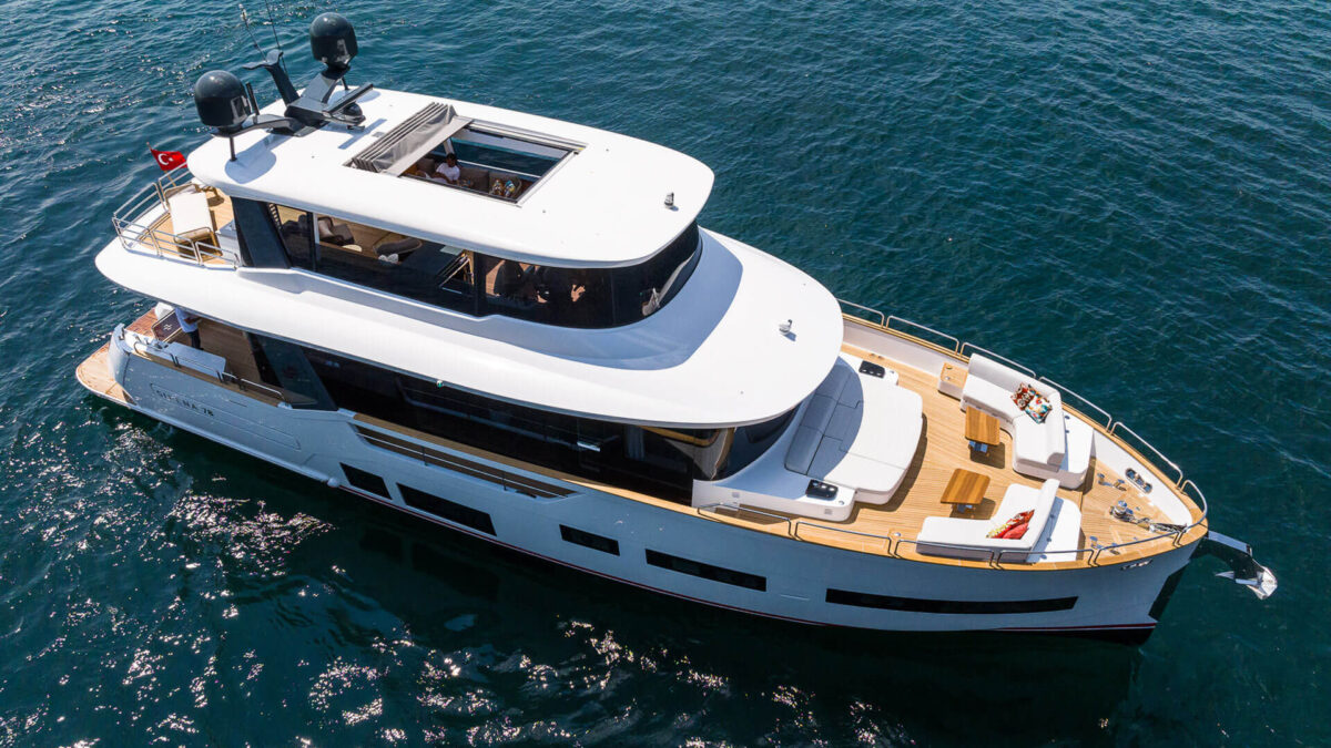 Sirena 78 Exterior 9