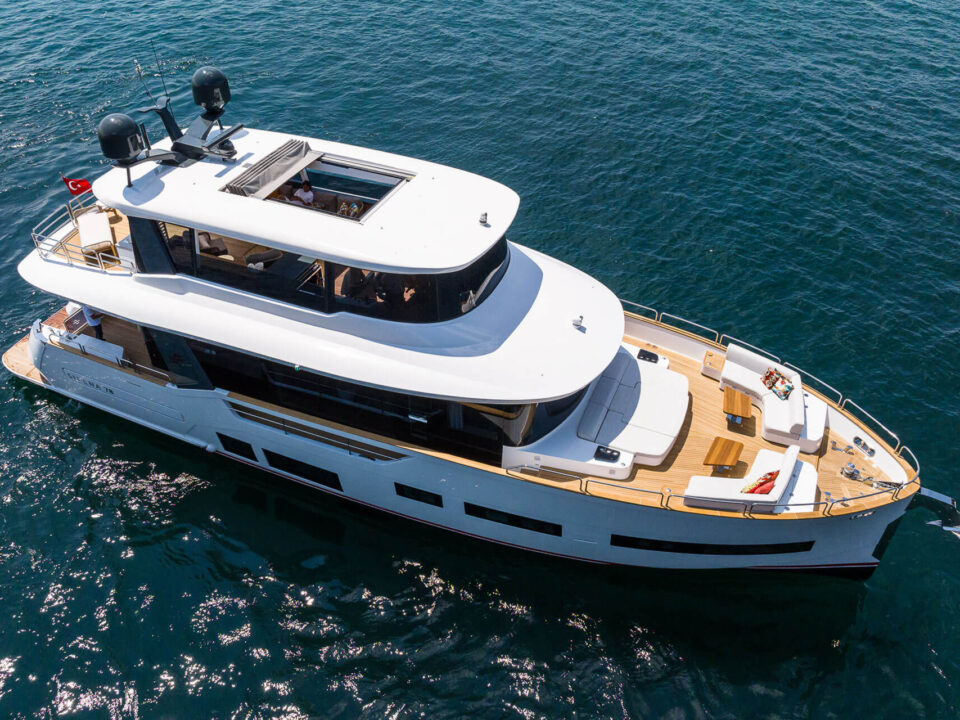 Sirena 78 Exterior 9