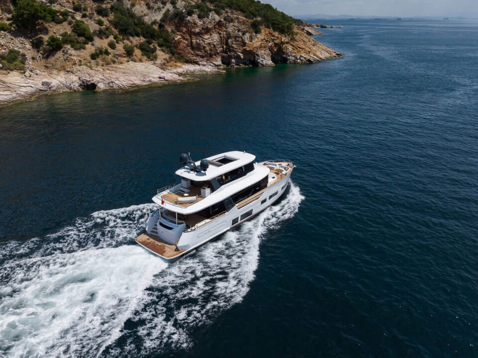 Sirena 78 Exterior 10